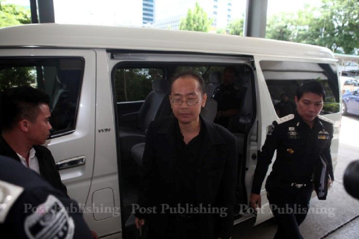 แจ้งข้อหาผิด พรบ.คอมฯ "พิสิฐชัย" โพสต์ข้อความเตรียมบุกค้นวัดดัง แจ้งข้อหาผิด พรบ.คอมฯ "พิสิฐชัย" โพสต์ข้อความเตรียมบุกค้นวัดดัง