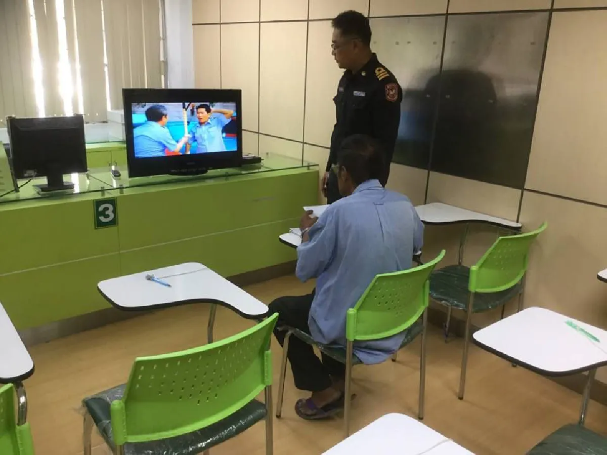 โดนแล้ว! ลุงแท็กซี่โกงค่าโดยสาร "ถูกปรับ 2พัน-ห้ามนำรถเก่ามารับจ้างอีก"