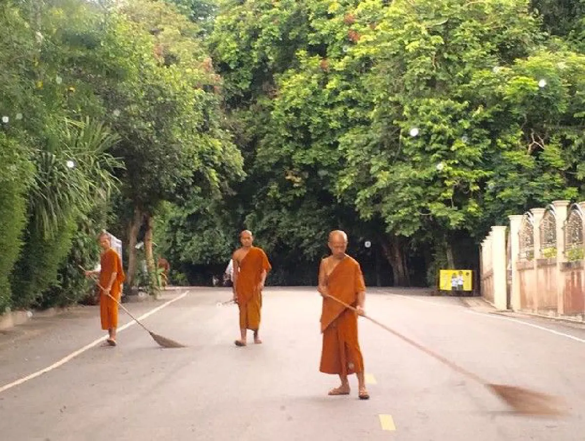 "พระแท้" เผยภาพวัตรปฏิบัติพระสงฆ์วัดป่าบ้านตาด