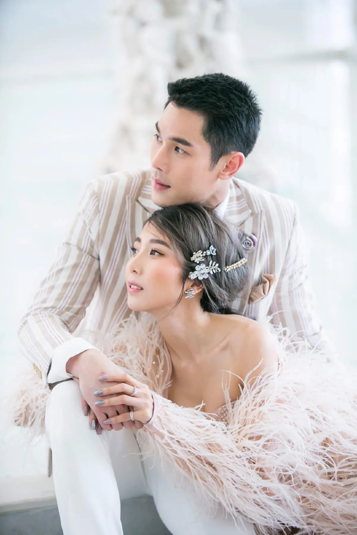 ส่องภาพเบื้องหลังพรีเวดดิ้ง กันต์-พลอย สวยหล่อ..ออร่าเจ้าบ่าวเจ้าสาวมาเต็ม