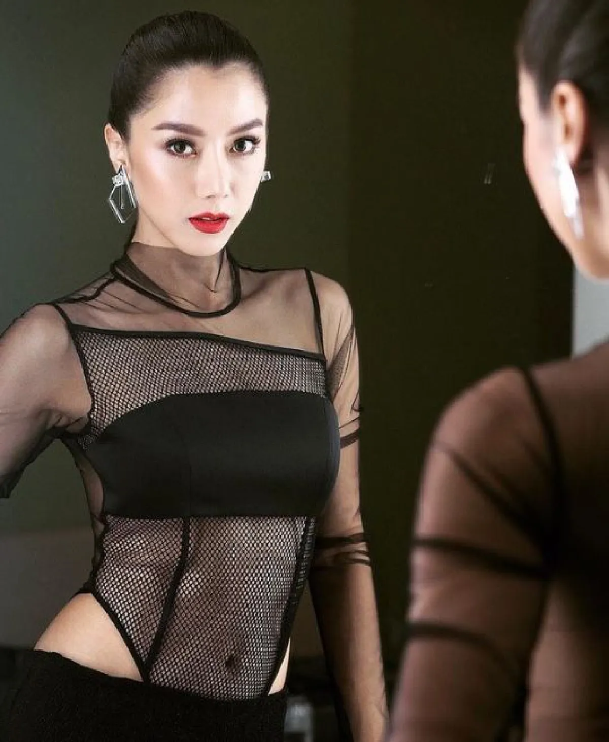 ไอซ์ อภิษฎา ในชุดซีทรูสุดแซ่บ..เซ็กซี่จนคนดูละสายตาไม่ได้