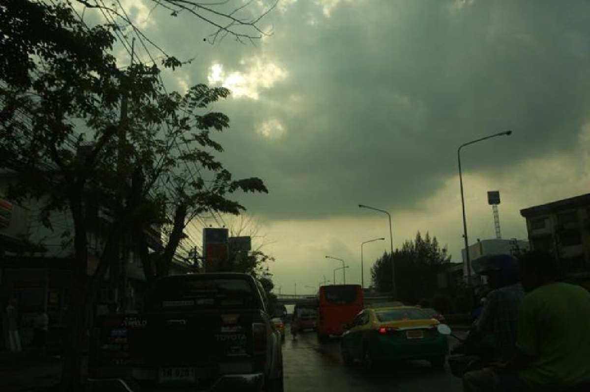 ไทยฝนลด เหนือ ตะวันออก ใต้ตกหนักบางแห่ง ไทยฝนลด เหนือ ตะวันออก ใต้ตกหนักบางแห่ง