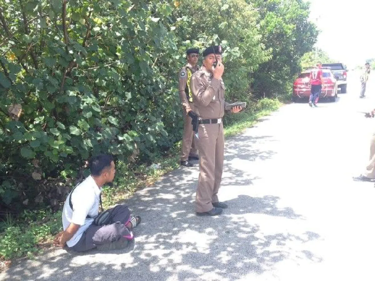 ตำรวจนราธิวาสจับกระบะขนระเบิดกว่า40ลูกพร้อมวงจรตั้งเวลา