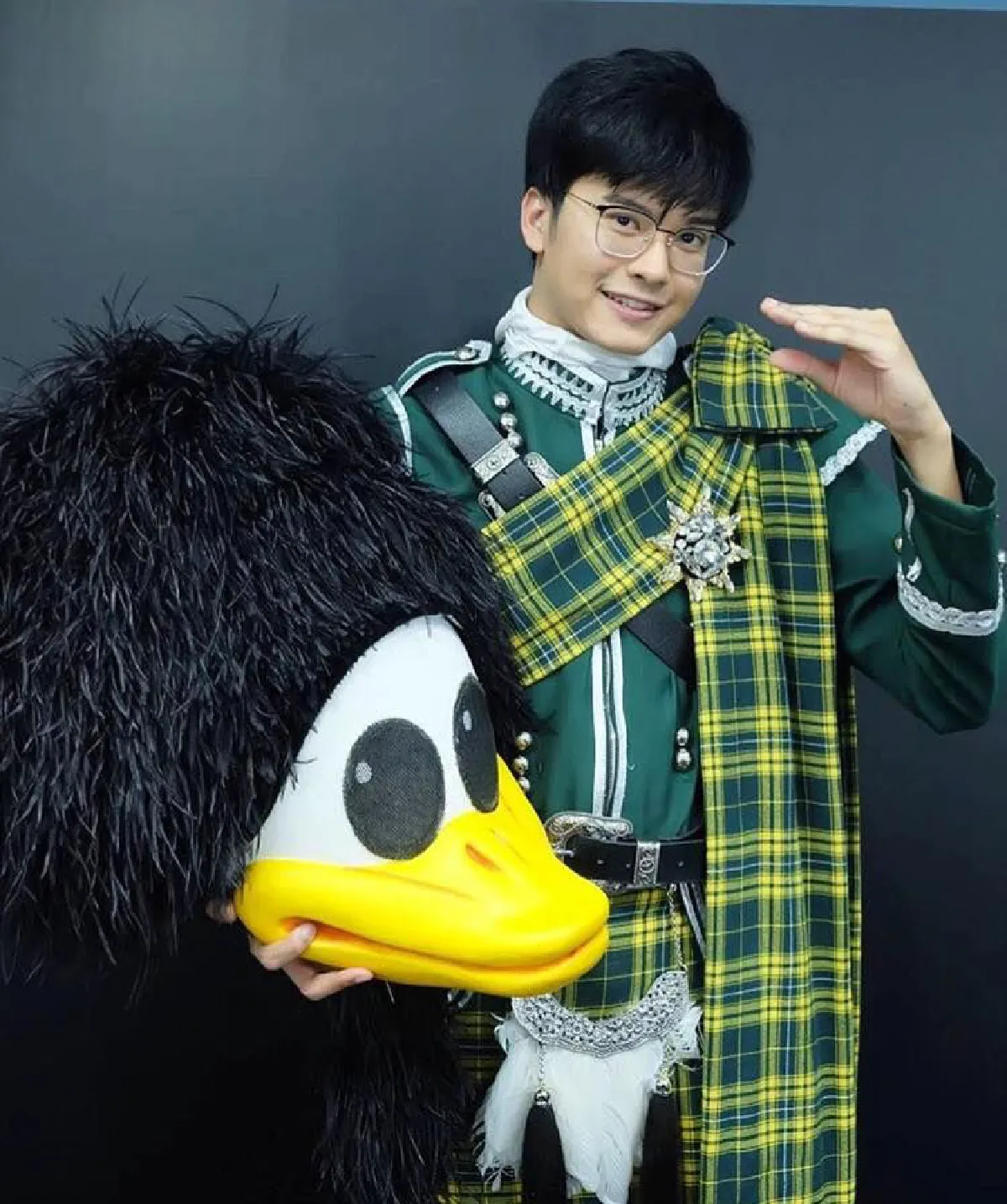 สมตำแหน่งแชมป์! นนท์ ธนนท์ เผยความหล่อที่พัฒนามาคู่กับเสียงร้อง