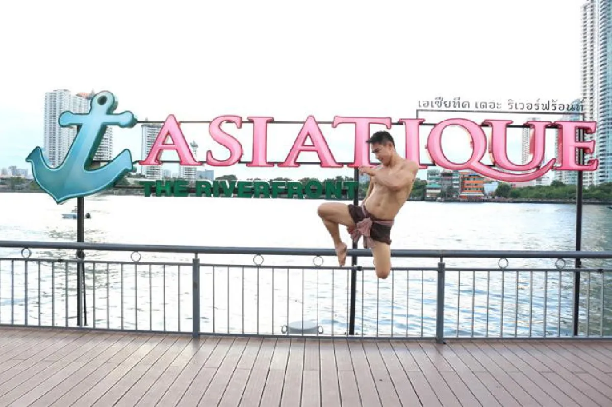 ไปชมมวยไทยล้ำๆ ที่ริมน้ำเจ้าพระยา