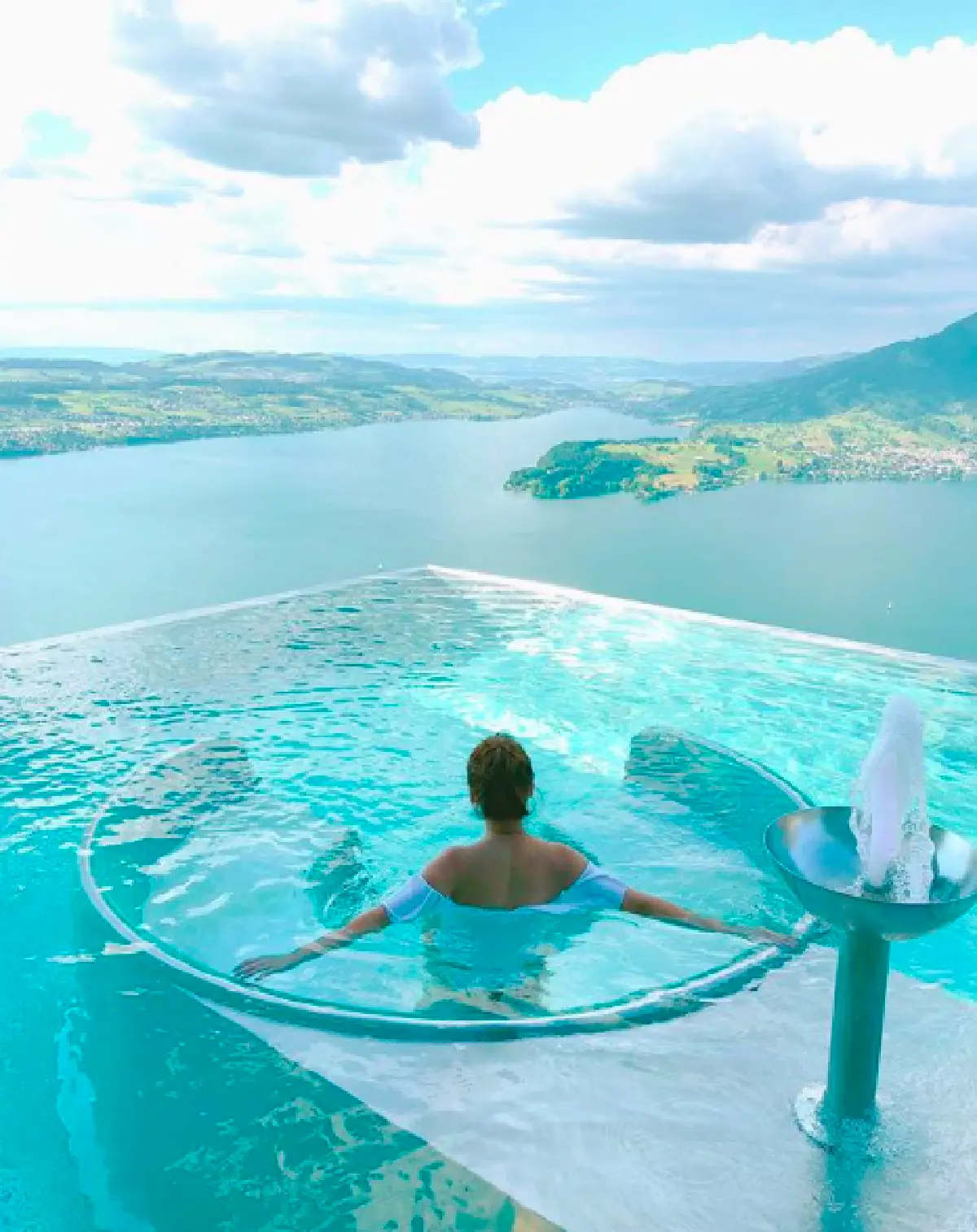 โมเมนต์หวาน “ทอม” ควง “ฟิล์ม” สวีทหวานยุโรป