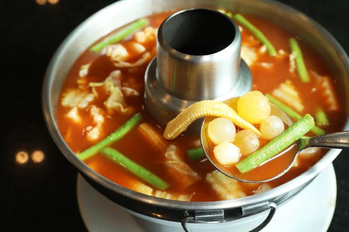 แหลมเจริญซีฟู้ด ยกทะเลมาไว้ที่นี่