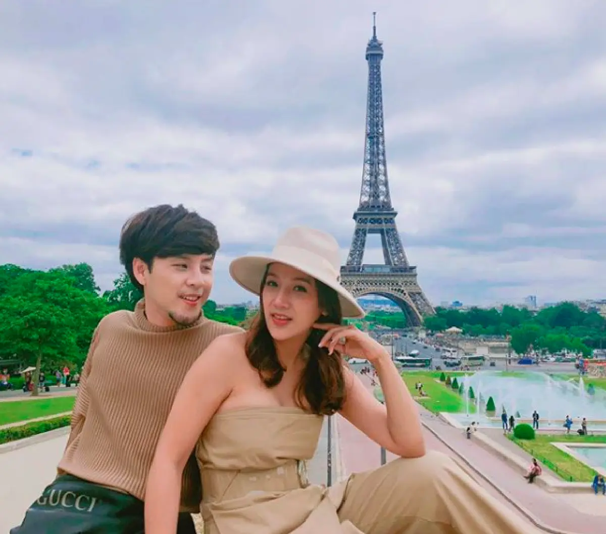 โมเมนต์หวาน “ทอม” ควง “ฟิล์ม” สวีทหวานยุโรป