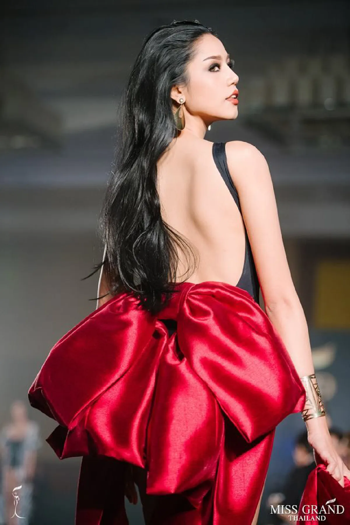 เวทีร้อนระอุ! ซูมแฟชั่นโชว์ชุดว่ายน้ำ “มิสแกรนด์ ไทยแลนด์” ปี 2018