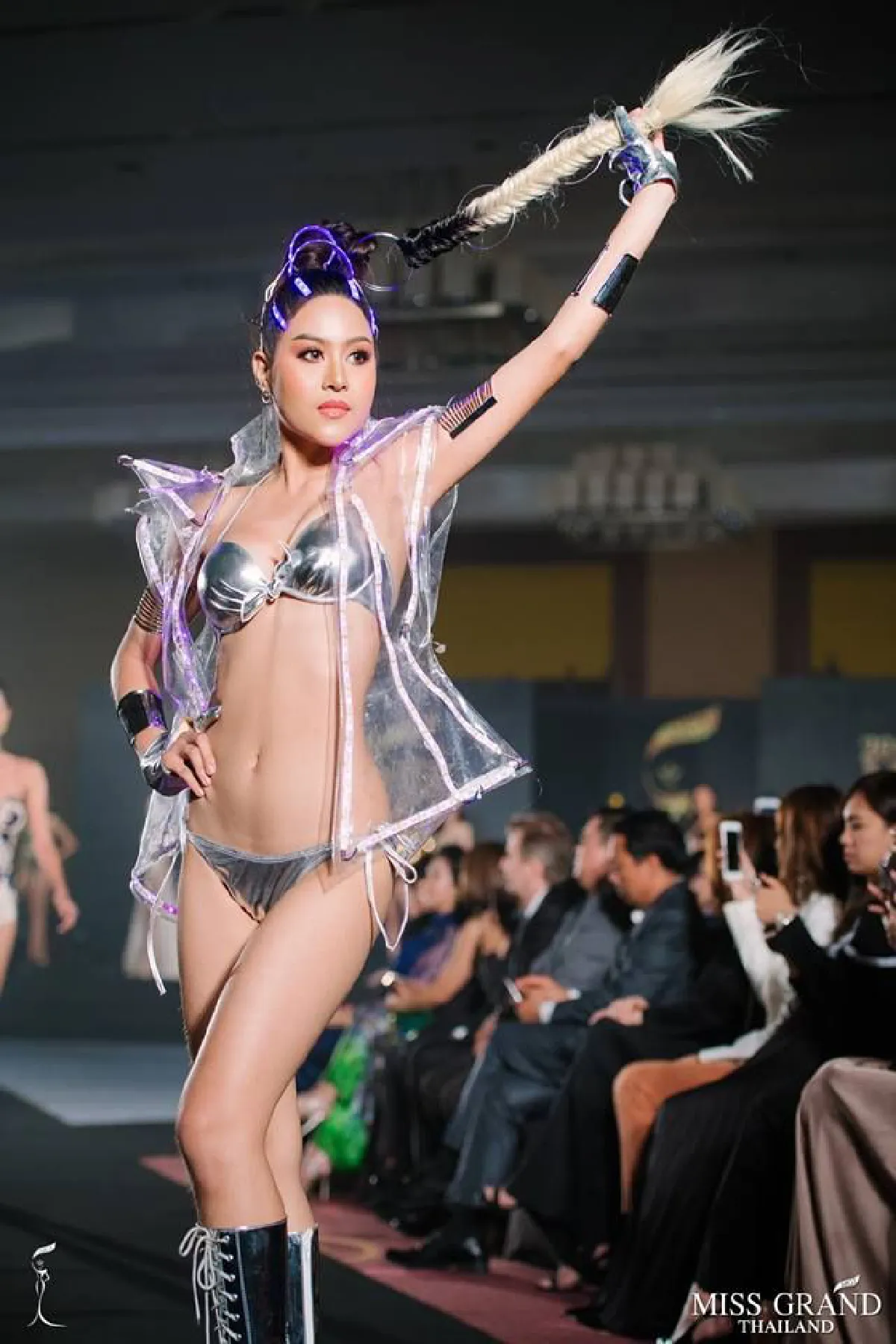 เวทีร้อนระอุ! ซูมแฟชั่นโชว์ชุดว่ายน้ำ “มิสแกรนด์ ไทยแลนด์” ปี 2018