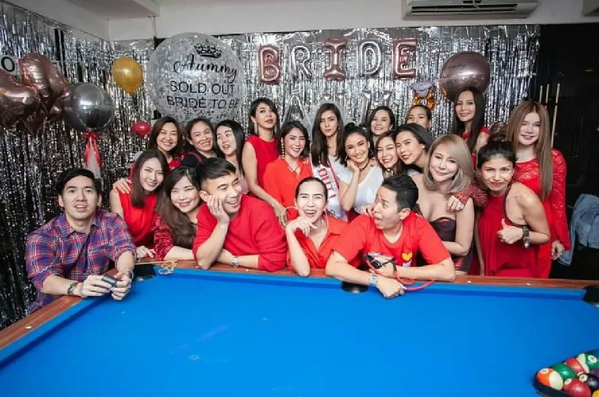 ส่องปาร์ตี้สละโสด อุ้ม ลักขณา ว่าที่เจ้าสาวสุดแซ่บคนต่อไป