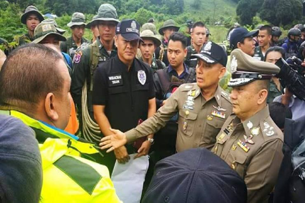 "วิระชัย"ขอข้อมูลถ้ำหลวงนักสำรวจอังกฤษช่วยทีมหมูป่า "วิระชัย"ขอข้อมูลถ้ำหลวงนักสำรวจอังกฤษช่วยทีมหมูป่า