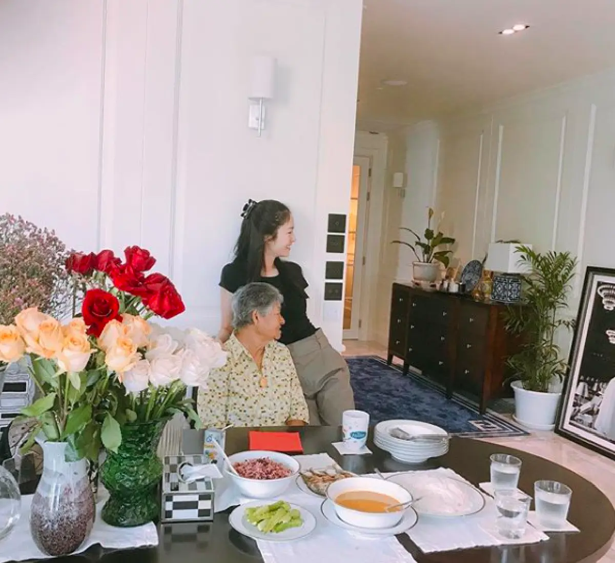 ทุ่มเงินเก็บ! “ปอย” แต่งคอนโดสไตล์โมเดิร์นจนสวยหรู อลังการทุกมุม