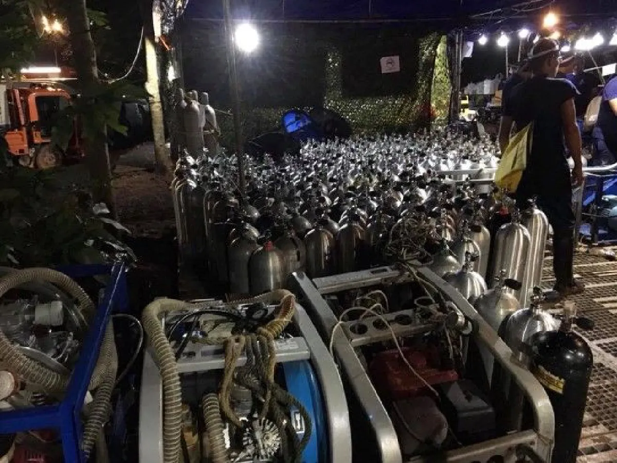 หน่วยซีลวางแผนเคลื่อนไปหาดพัทยาระยะทาง600เมตรจากสามแยกในถ้ำหลวง
