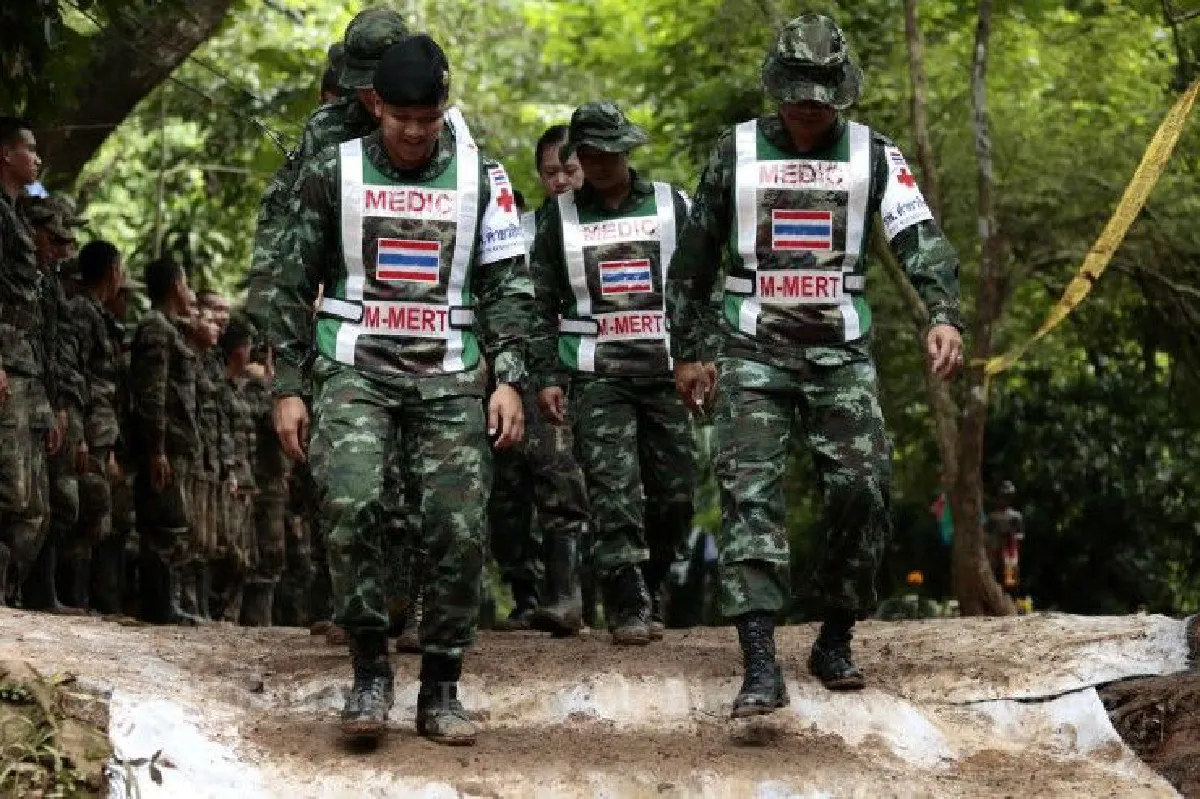 ทบ.คงกำลังทหาร1.1พันนายช่วยทีมหมูป่า ส่ง31นักดำน้ำเสริมหน่วยซีล