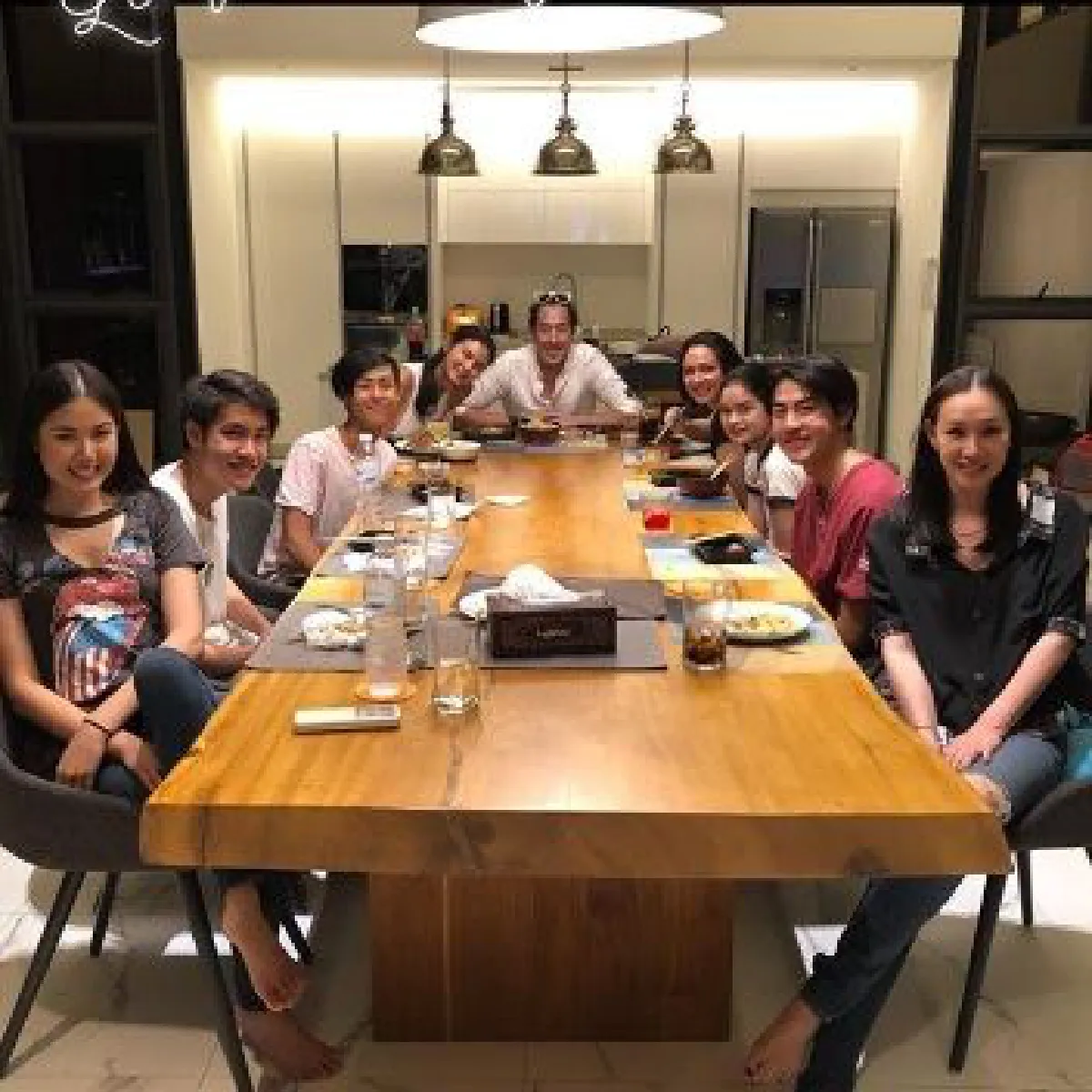 อบอุ่นเหมือนเคย! พ่อเจ รวมตัวลูกๆต้อนรับลูกสาว เจด้า กลับไทย