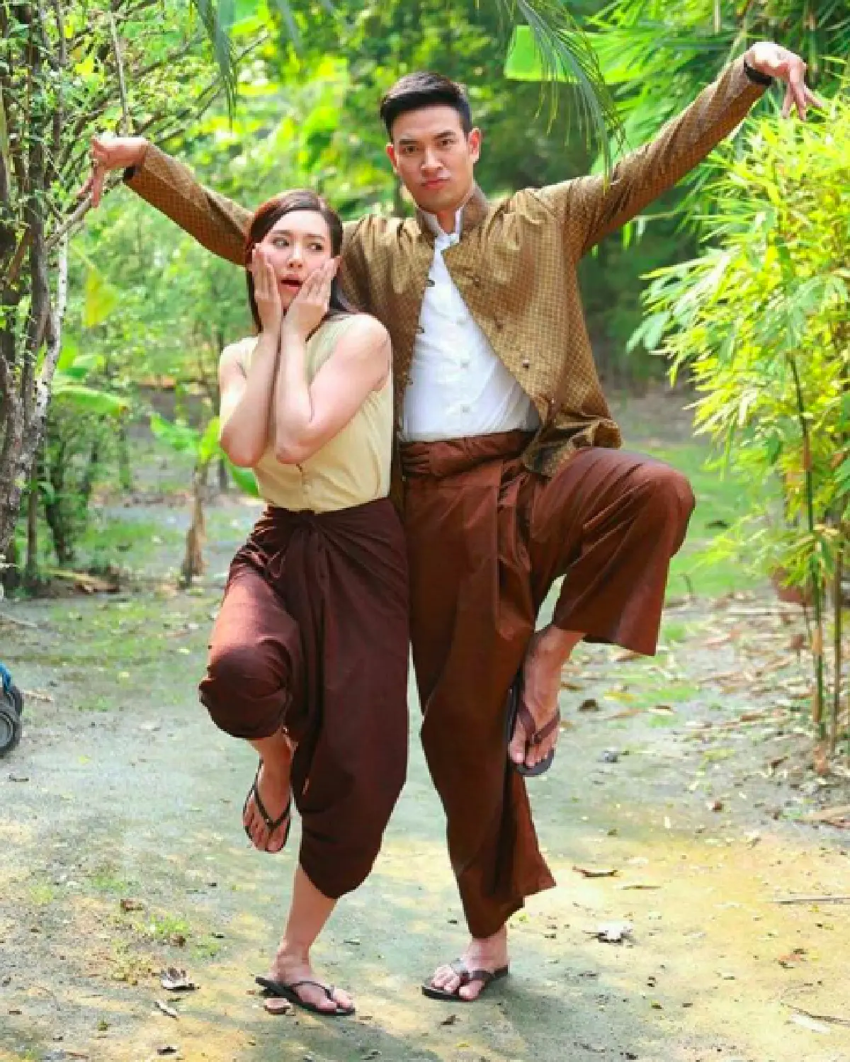 เคมีลงตัวอีกคู่! “เกรท-เบลล่า” แท็กทีมโชว์ท่าเต้นสุดฮิต Shoot dance