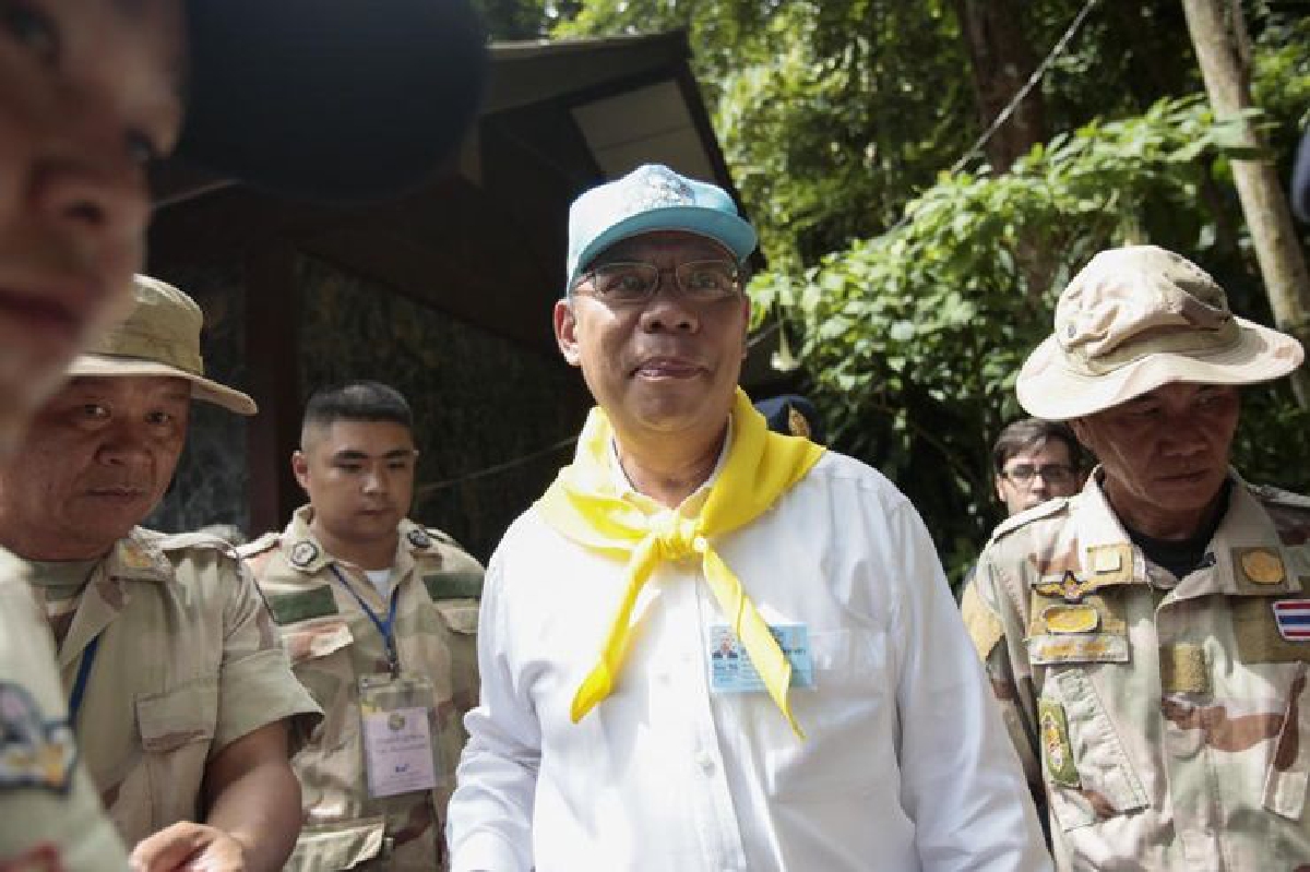 ผบ.ศอร. เผยยังไม่นำ ทั้ง 13 ชีวิตออกจากถ้ำหลวงวันนี้