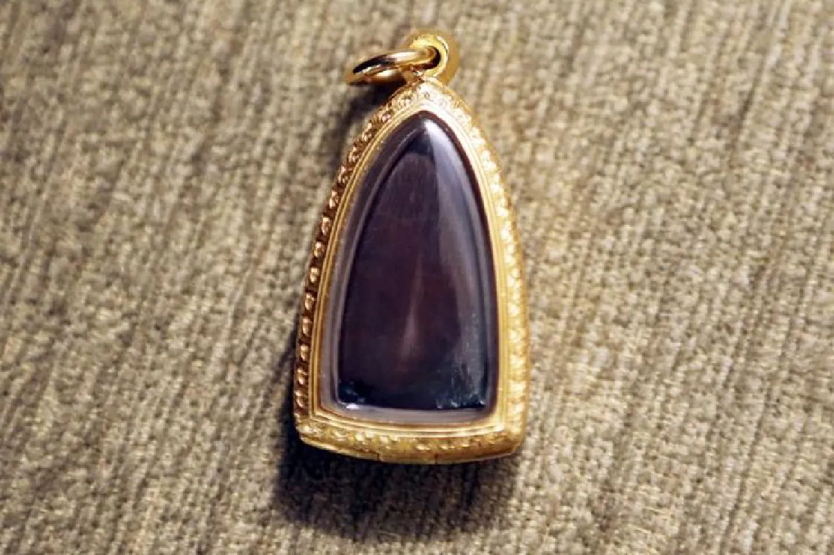 หยิบกล้องส่องพระ ‘สกลธี ภัททิยกุล’