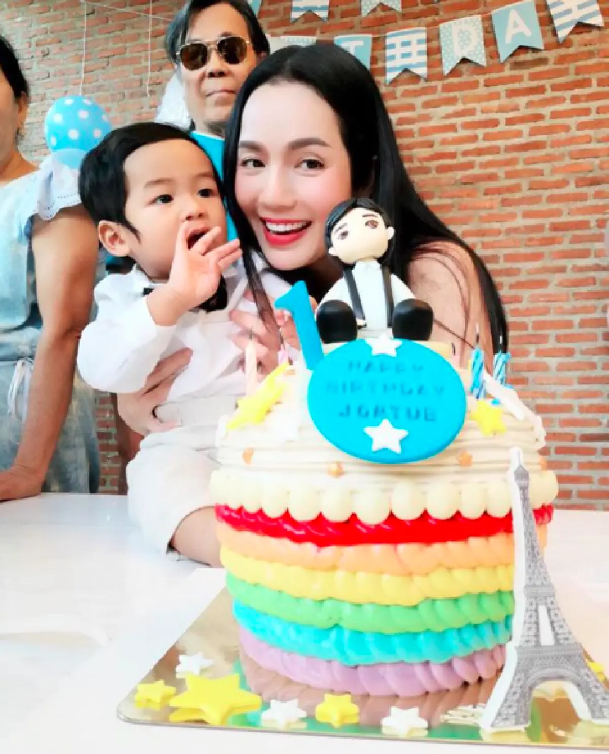“แม่อ๋อม” จัดงานปาร์ตี้วันเกิด “น้องจอมทัพ” อายุครบ 1 ขวบ