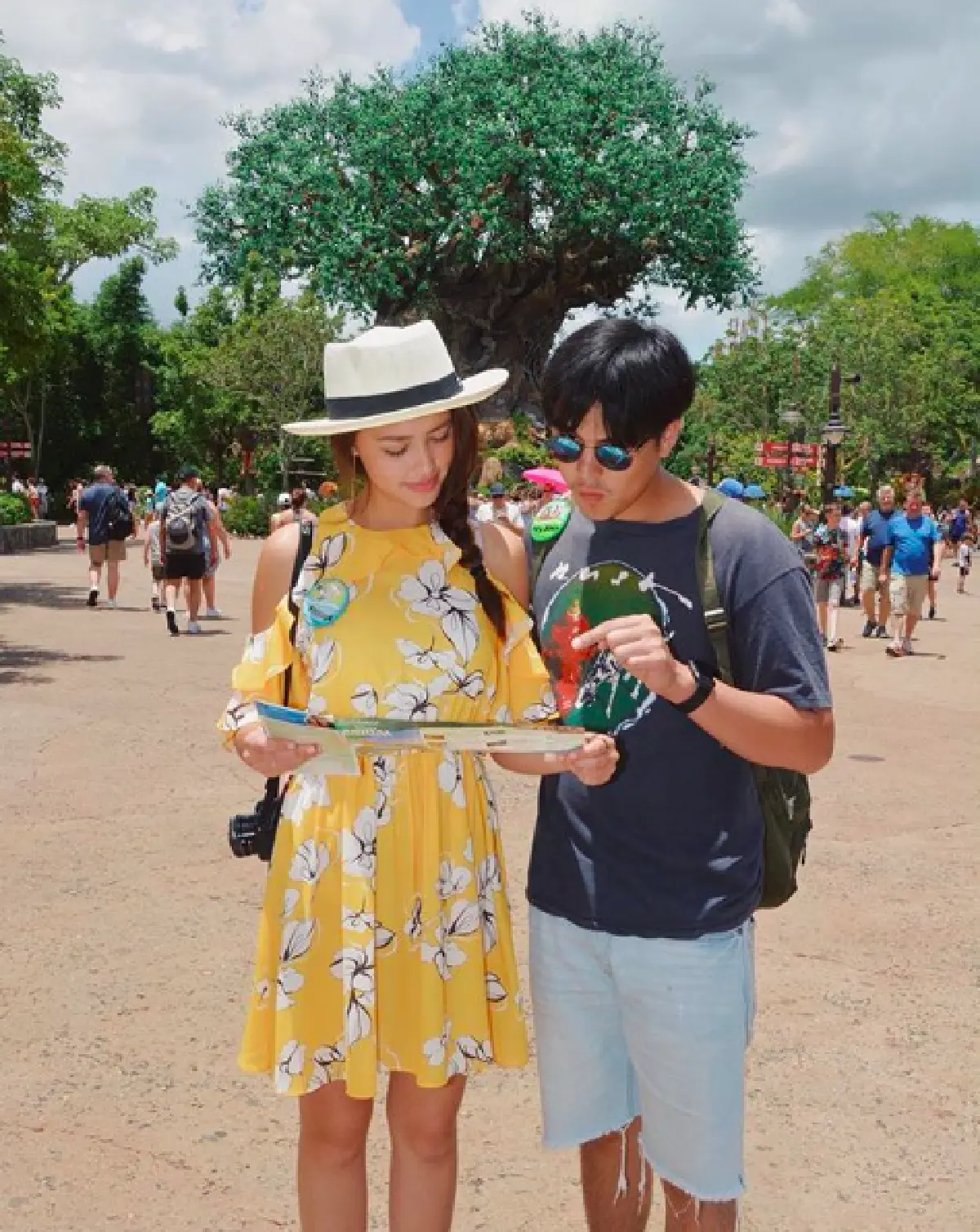 ทริปหวานอีกแล้ว! “พีช-แพทริเซีย” จับตะลุยสวนสนุก LA