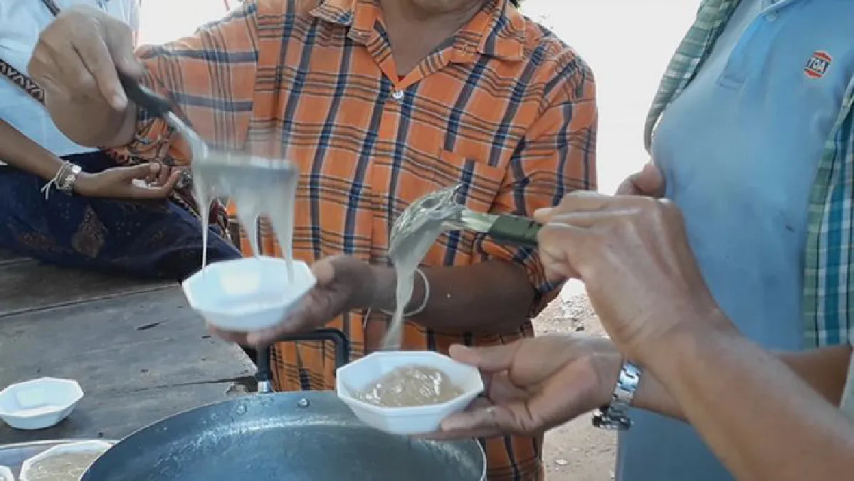 ขนมไทยโบราณลูกปรง อาหารท้องถิ่นสุโขทัย-หากินยาก