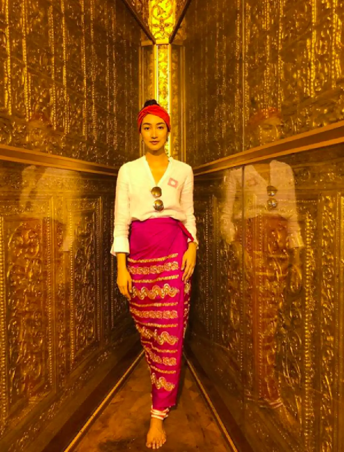 จะอยู่ที่ไหนก็สวย! “แพนเค้ก” ในชุดพื้นเมืองประจำที่ต่างๆ เป๊ะทุกชุด