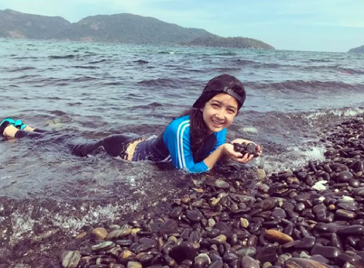 เหมือนแค่ไหน!? “กวาง” เทียบลูกสาว “น้องเนย” กับภาพวาด “โมนา ลิซา”