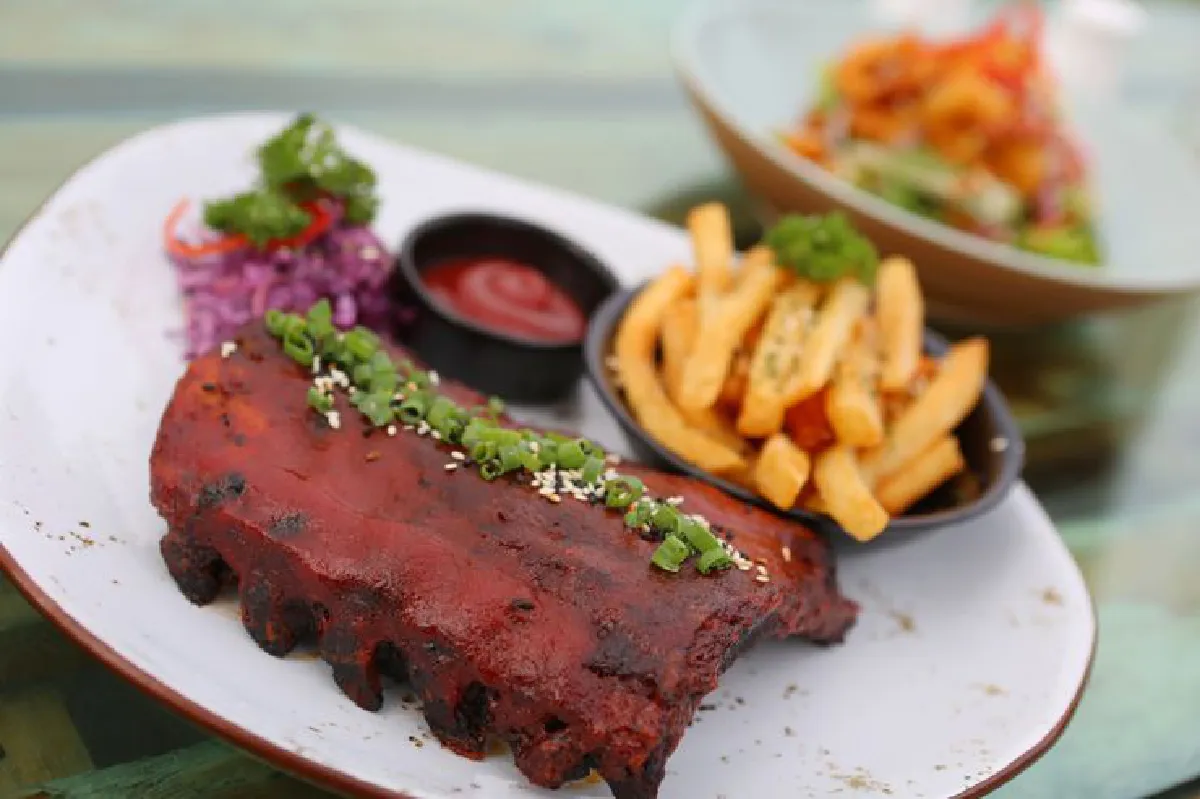 สายลมความสุขพัดโชย บรีซ คาเฟ่ แอนด์ บาร์