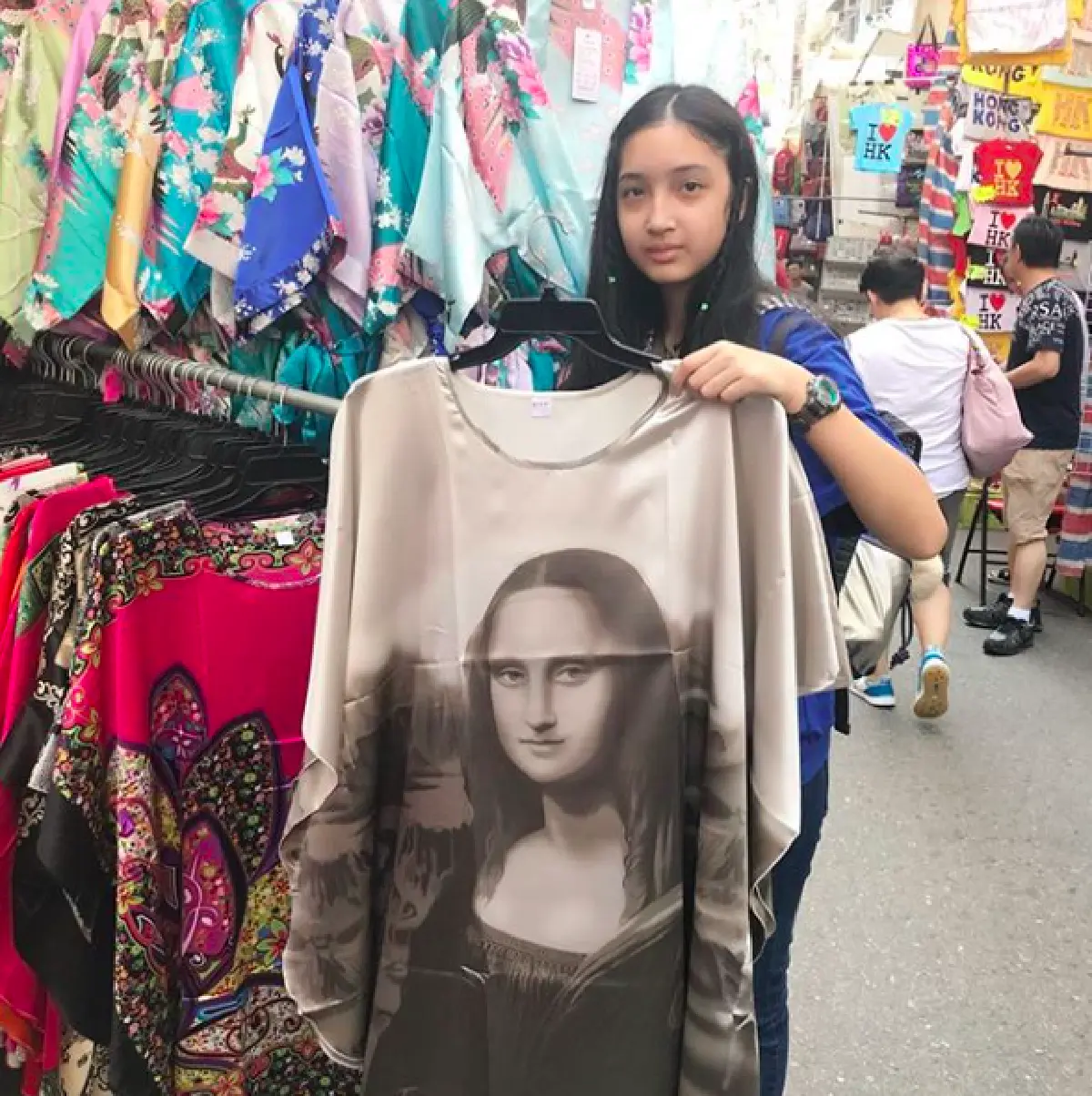 เหมือนแค่ไหน!? “กวาง” เทียบลูกสาว “น้องเนย” กับภาพวาด “โมนา ลิซา”