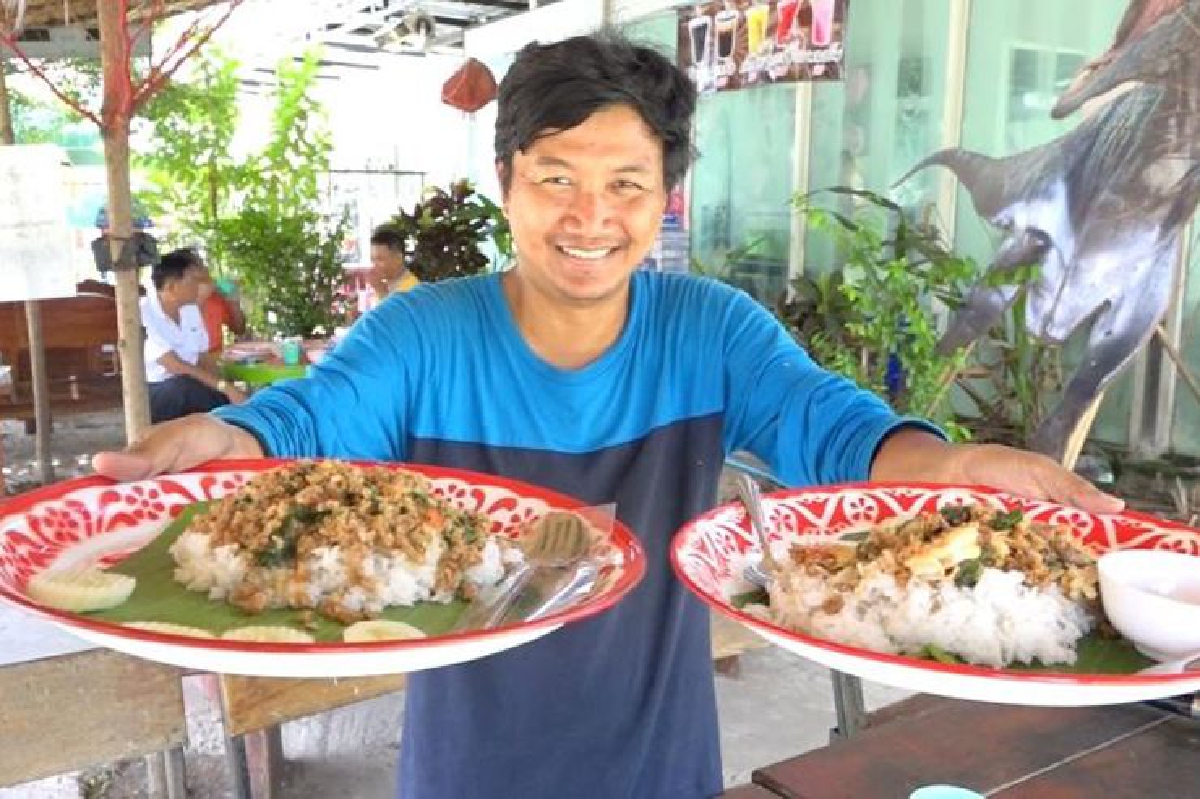 กะเพราถาด 40 บาท เมนูฮิตอร่อยอิ่มท้อง กะเพราถาด 40 บาท เมนูฮิตอร่อยอิ่มท้อง