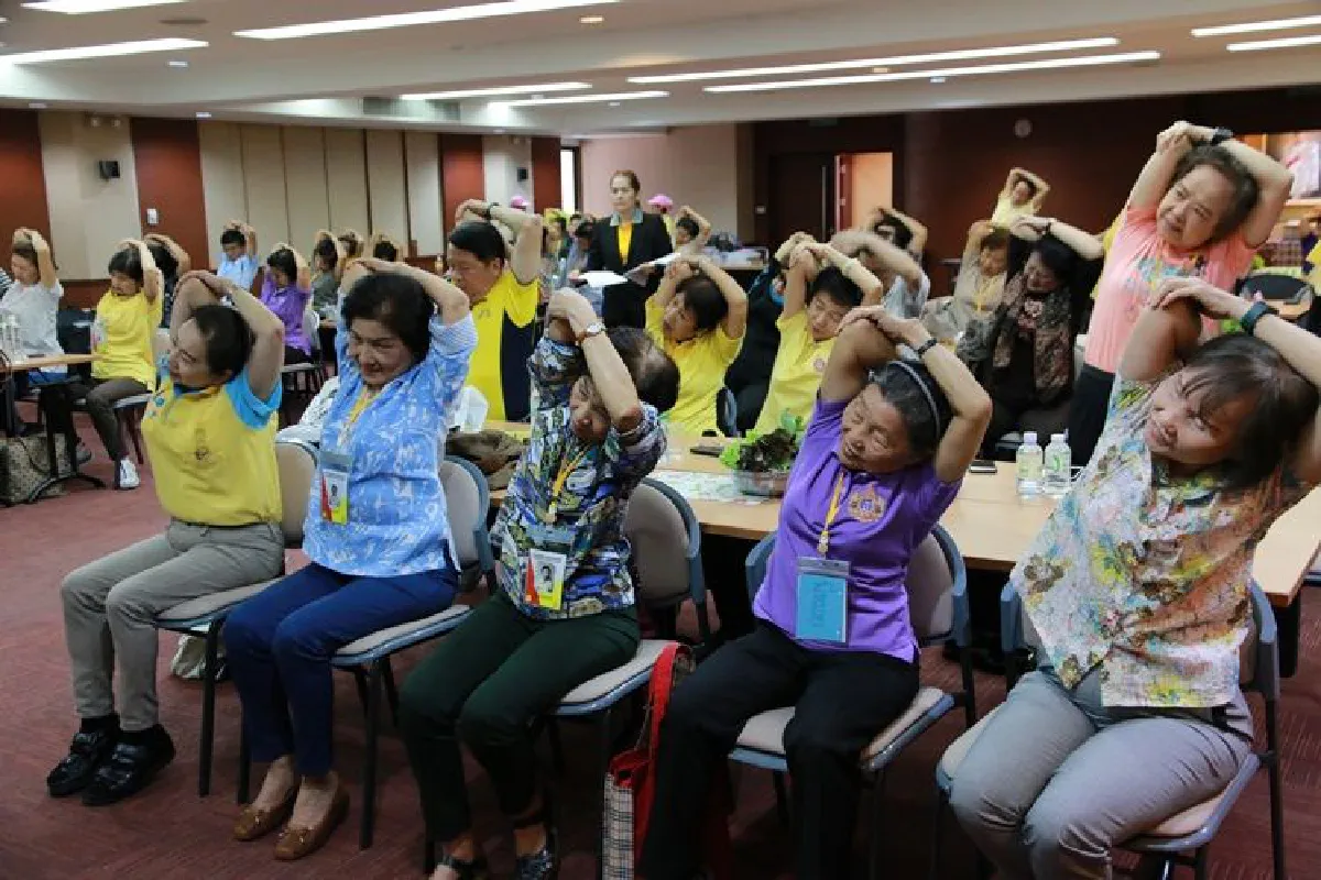 ธรรมศาสตร์  เปิดห้องเรียน "โรงเรียนผู้สูงอายุ" ส่งเสริมความรู้รองรับเอจจิ้งโซไซตี้  พร้อมเตรียมเปิดหลักสูตร "รีเทรนนิ่ง" รับยุทธศาสตร์ชาติ