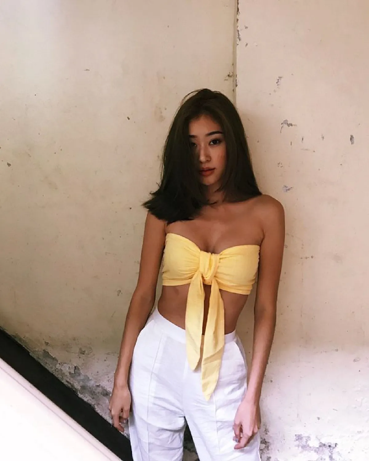 ยิปซี คีรติ โชว์แซ่บในชุดเกาะอกตัวจิ๋ว เที่ยวภูเก็ตกับครอบครัว
