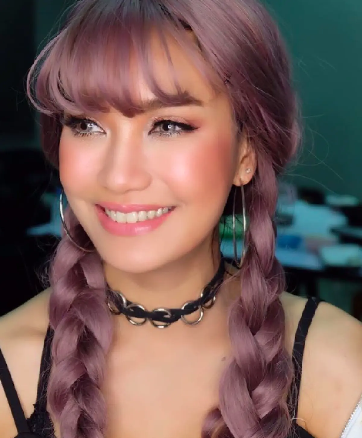 เอาอยู่ทุกลุค!! “ชมพู่ ก่อนบ่าย” กับลุคใหม่ผมชมพูสไตล์บาร์บี้