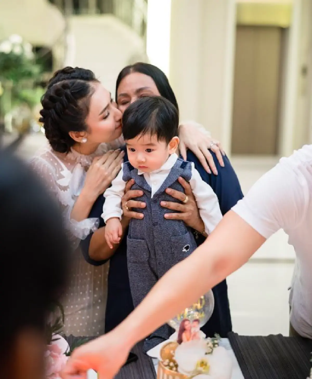 “เนย โชติกา” เปิดบ้านหรู! ฉลองวันเกิดอายุครบ 34 ปี สุดอบอุ่น