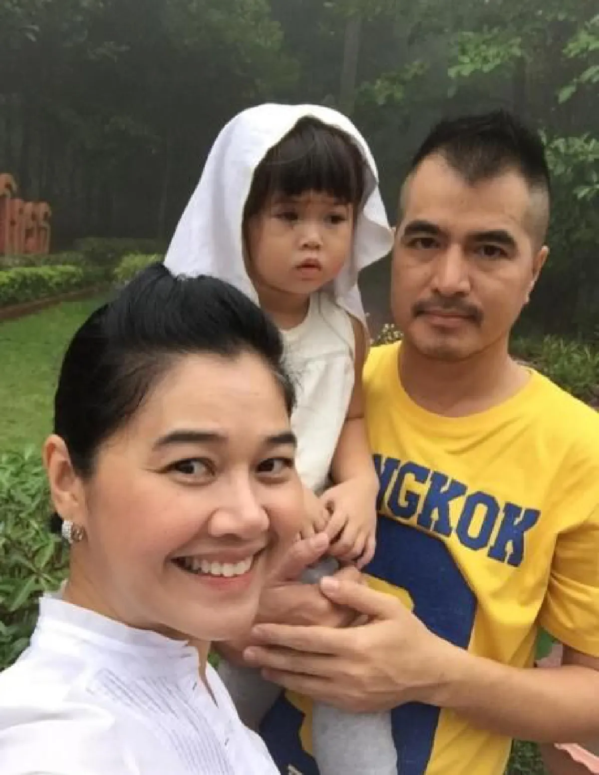 ส่องภาพห้องครัวบ้าน "ไก่ มีสุข” วิวสุดอลังการ ท่ามกลางหุบเขา