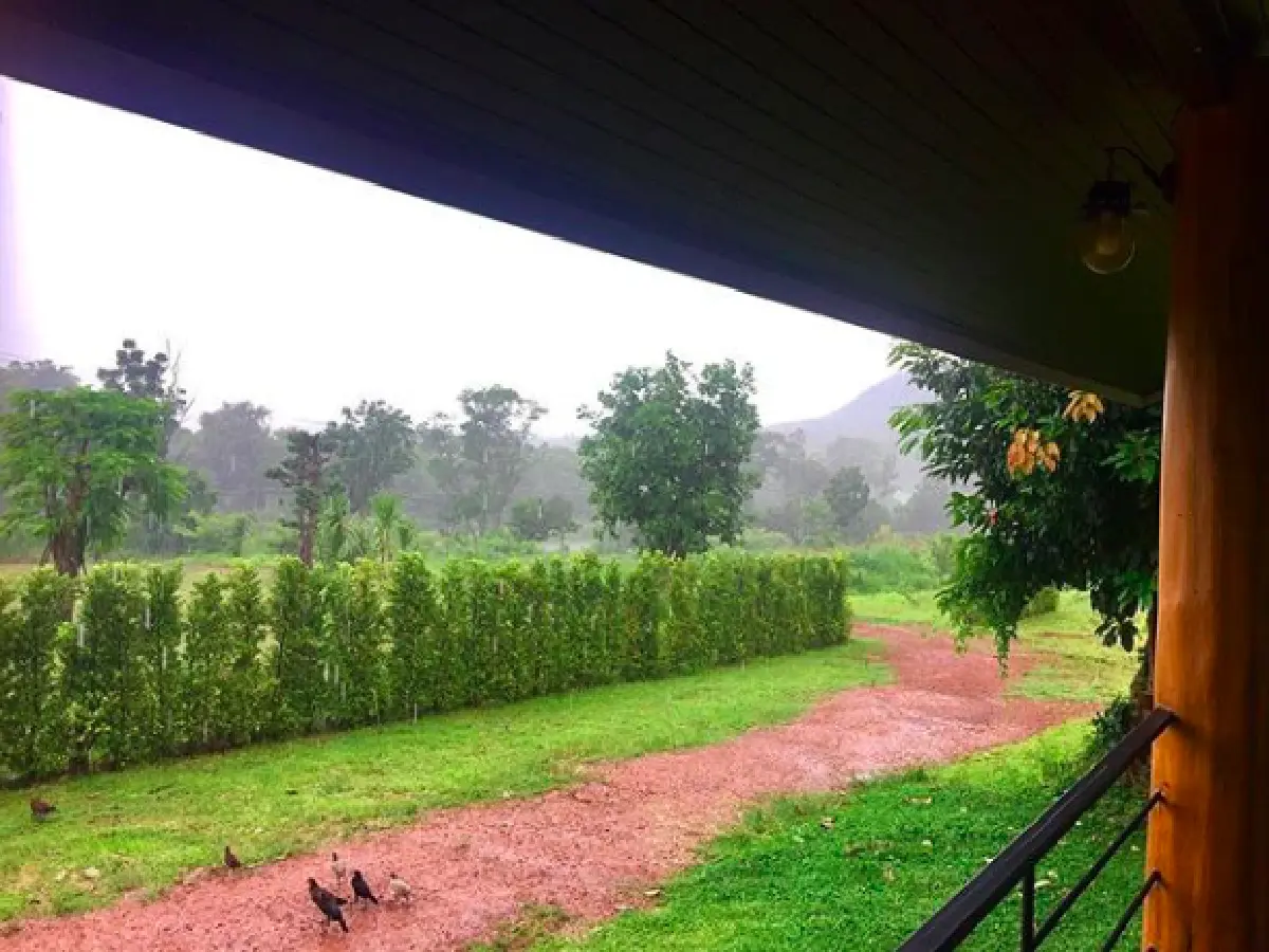ส่องภาพห้องครัวบ้าน "ไก่ มีสุข” วิวสุดอลังการ ท่ามกลางหุบเขา