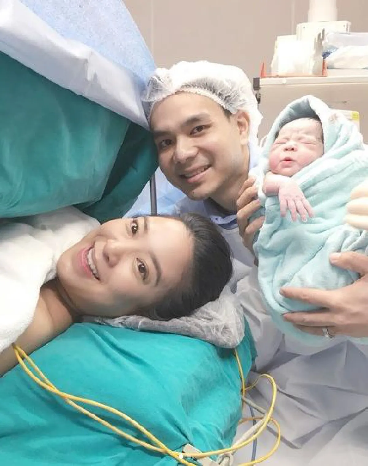 ภาพแรกก็น่ารัก! น้องภิพภา ลูกสาว โบว์ สาวิตรี ทำปากจู๋สู้กล้อง