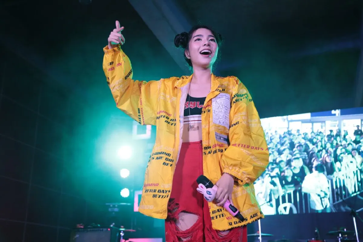 “EFM Chill เปิดวาร์ป Festival" ศิลปินดาราพาเหรดเปิดวาร์ปเพิ่มเพื่อนใหม่แน่นงาน