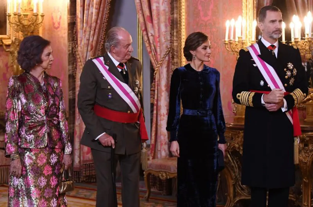 อดีตสนมแฉ! กษัตริย์สเปนองค์ก่อนแอบฟอกเงิน