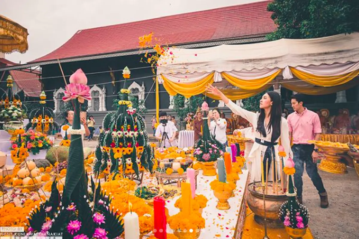 สวยทั้งกายและใจ! “เบลล่า” นำทีมพาคุณแม่และผู้จัดการ ทำบุญ แจกทาน