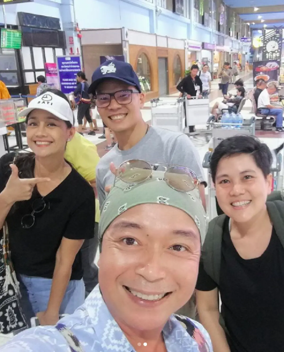 “นก สินจัย” โพสต์ภาพประทับใจ หลังเจอ “หมอภาคย์” ที่สนามบิน