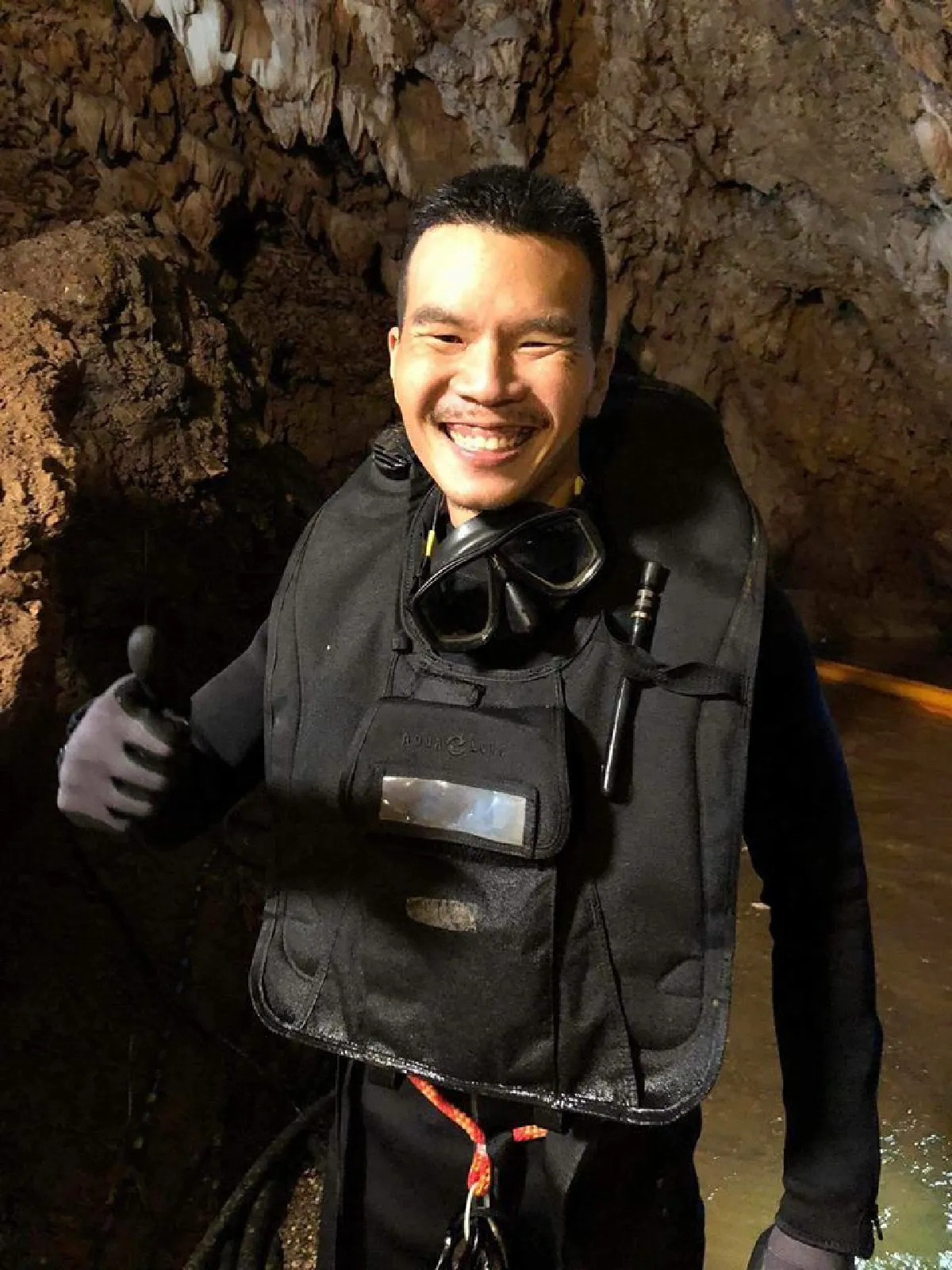 “นก สินจัย” โพสต์ภาพประทับใจ หลังเจอ “หมอภาคย์” ที่สนามบิน