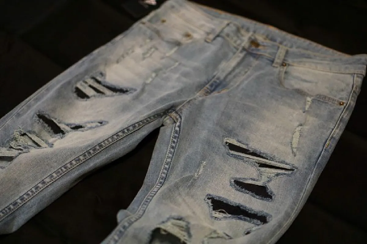 “4Septem” กางเกงยีนส์พันธุ์ไทย