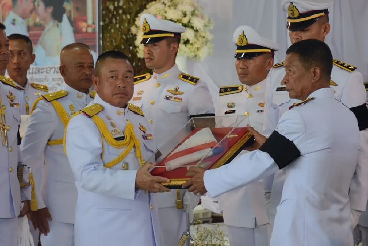 ร.10พระราชทานดินฝังศพพ.ท.ชัชนันท์เสียชีวิตเหตุเครื่องบินตก