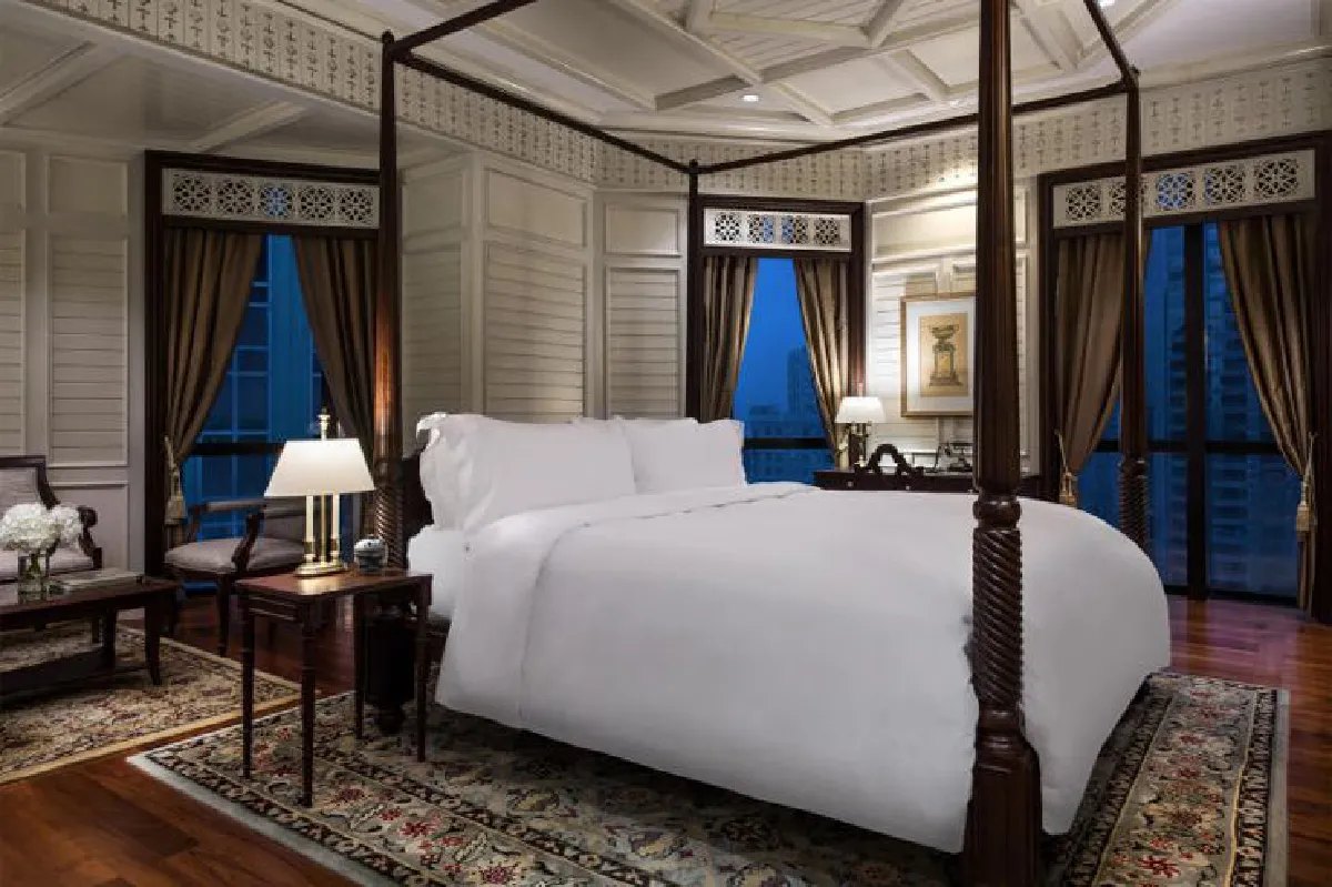 วิจิตรรจนาวังเจ้าฟ้า ดิ แอทธินี โฮเทล แบงค็อก