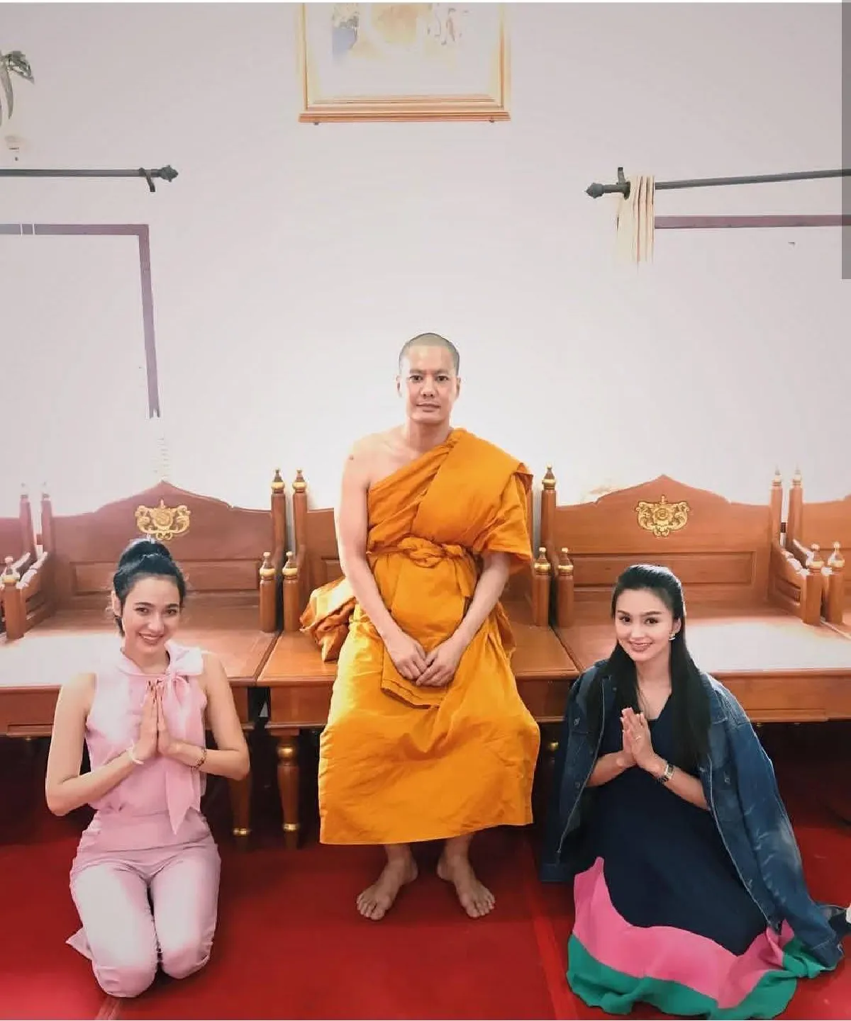 เข้าสู่ร่มกาสาวพัสตร์ "เคลลี่ ธนะพัฒน์" บวชเงียบที่เชียงใหม่ คนสนิทแห่ร่วมอนุโมทนา