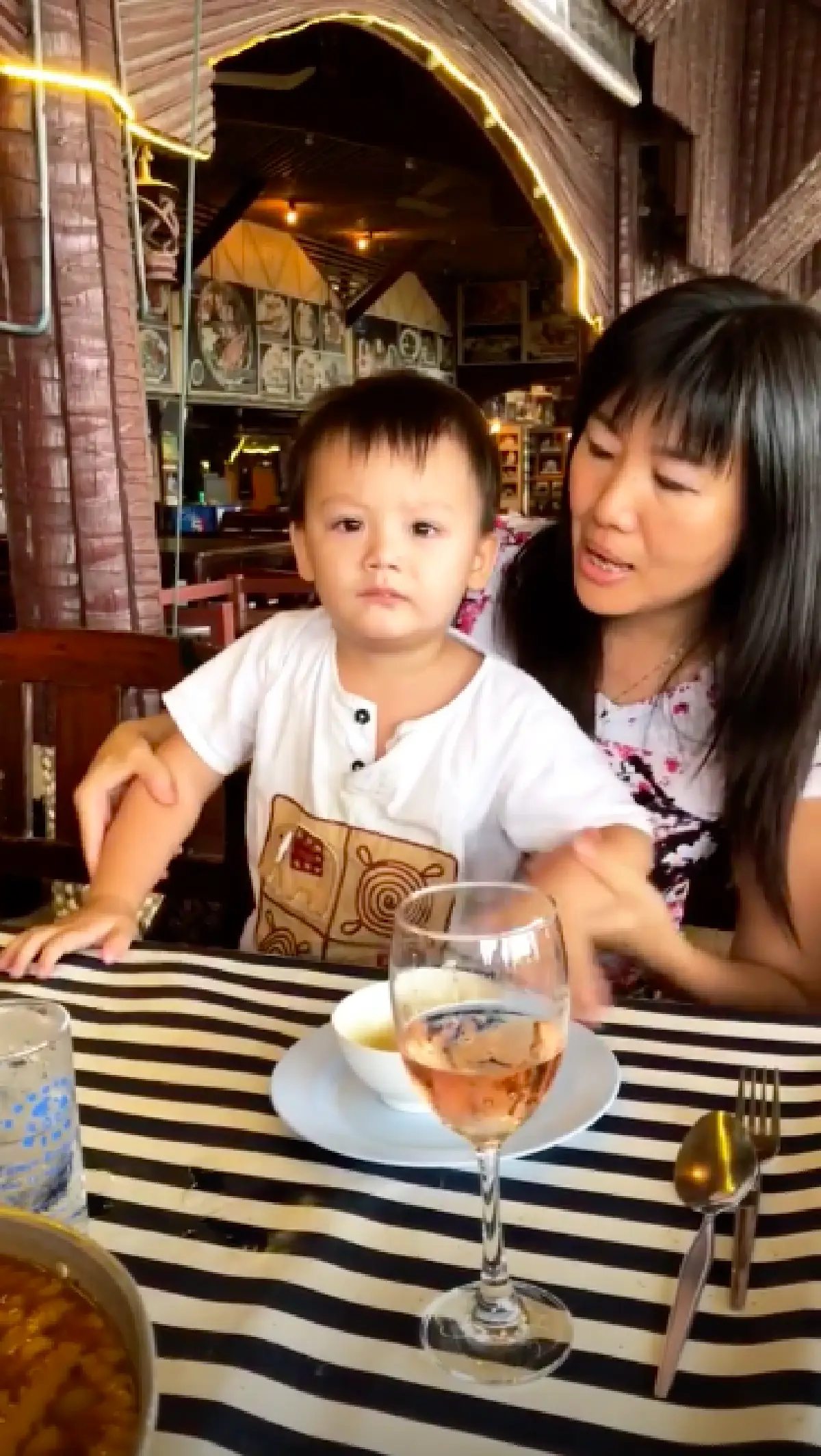 “อนันดา” เผยโฉมน้องชายแท้ๆ “น้องกฤตสัทธา” อายุห่างกัน 34 ปี