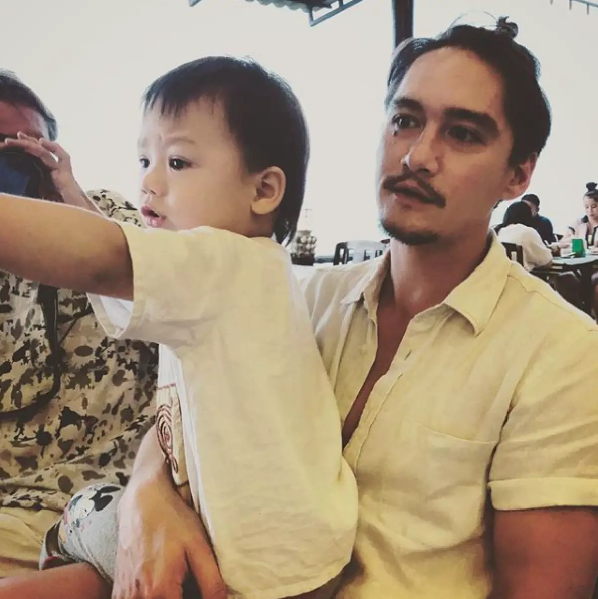 “อนันดา” เผยโฉมน้องชายแท้ๆ “น้องกฤตสัทธา” อายุห่างกัน 34 ปี