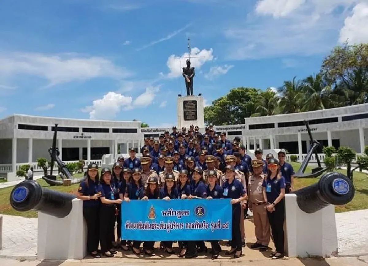 โฆษกที่สวยที่สุด! ส่องภาพ “แพนเค้ก” ขณะทำหน้าที่ตำแหน่งโฆษกพิเศษกองทัพเรือ